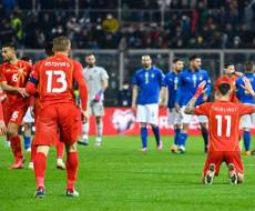 فيديو  إيطاليا تغيب عن كأس العالم بهدف مقدوني قاتل