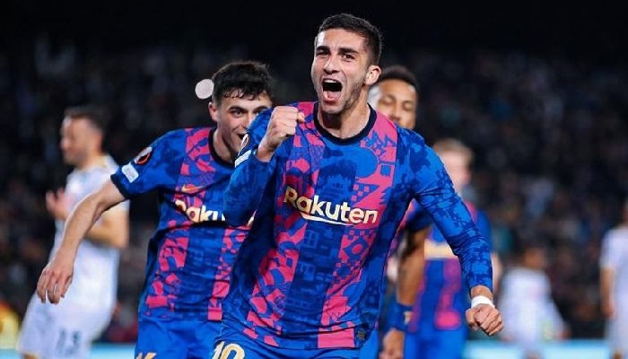 موعد المباريات  برشلونة يصطدم بجالطة سراي في الدوري الأوروبي