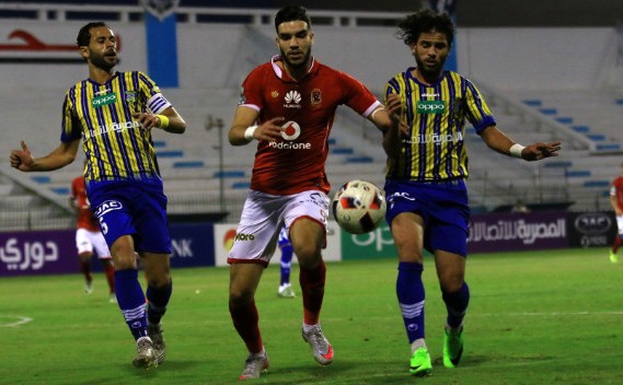 فيديو تعادل الأهلي وخسارة الزمالك بالدوري المصري