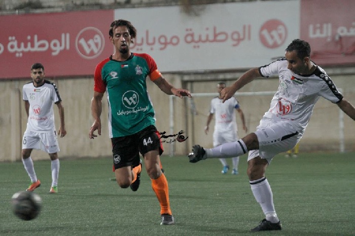 فيديو بلاطة يهزم المكبر بدوري المحترفين