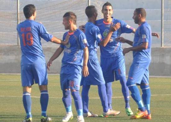 الظاهرية يحصن صدارته بالفوز على الهلال