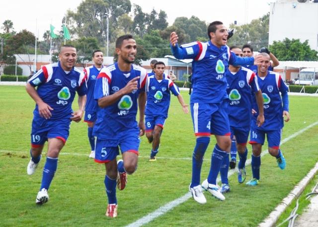 البحرية أزمة في الدوري وصراع على مقاليد الحكم في الكأس