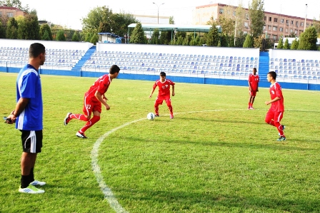 معسكرا تدريبيا داخليا لمنتخبنا الوطني للناشئين