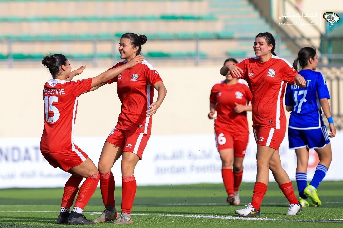 غرب سيا الفدائيات الشابات يكتسحن الكويتيات بالتسعة
