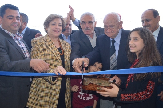 العميد غزة الرياضي يفتتح  صالته المغطاة 