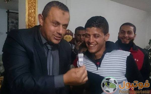 أبو عرمانة يكافئ لاعبه شيخ العيد
