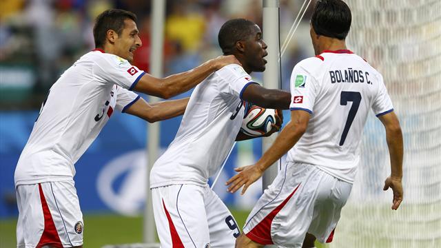 فيديو  كوستاريكا تقهر اوروغواي في مباراة مجنونة