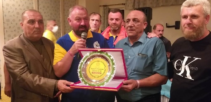 كأس السلام الدولية قدامى غزة يتوج بطلا لمجموعنه