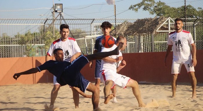 مواجهات دور 8   غزة الرياضي يتفوق على الهلال في بطولة كرة القدم الشاطئية