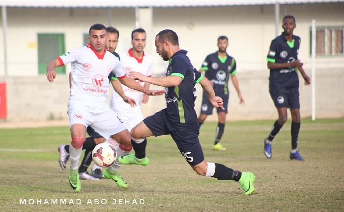 شباب خان يونس يهزم الهلال ويحلق في الصدارة