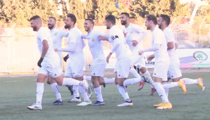 دوري المحترفين أبو الطاهر يحذر العميد من الإفراط بالفرحة
