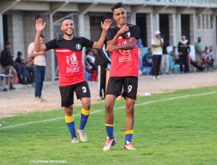 عاهد أبو مراحيل نجم لامع يستحق الإشادة والتهليل