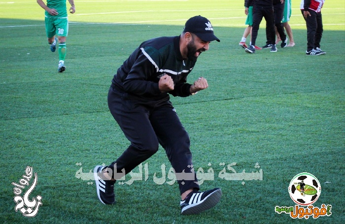 صور  أبو عريضة يدون رسالة التتويج بلقب الدوري