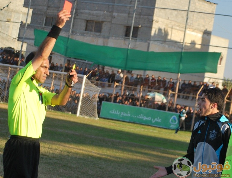  خدمات رفح  يوقف لاعبه  كلوب 