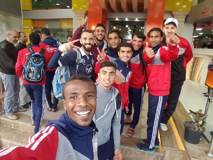 فيديو تغريدة طريفة لنجم الأهلي