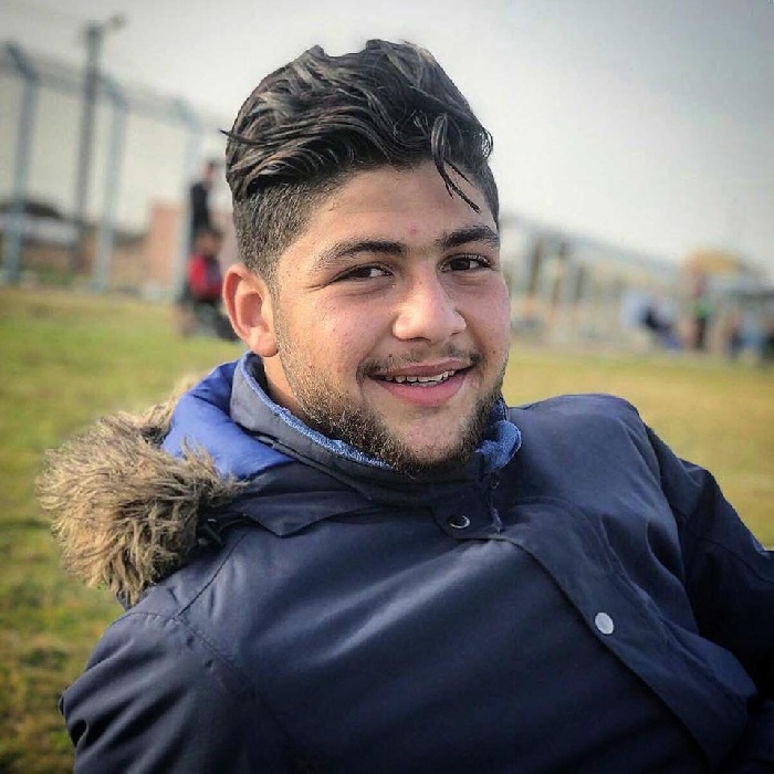 فيديو جودة أسد يحمي عرين البحرية