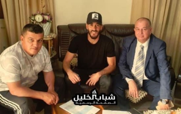 شباب الخليل يعزز صفوفه بلاعبين جدد