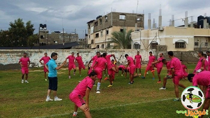 اتحاد خان يونس يواصل تدريباته