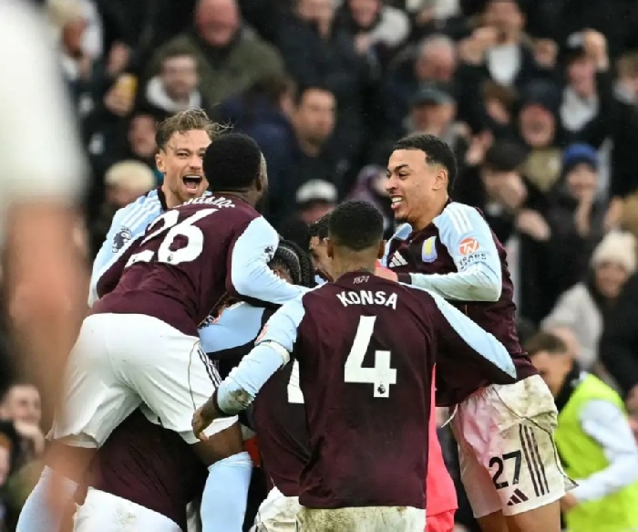 الدوري الإنجليزي  أستون فيلا يهدد صدارة أرسنال والسيتي يضيق الخناق